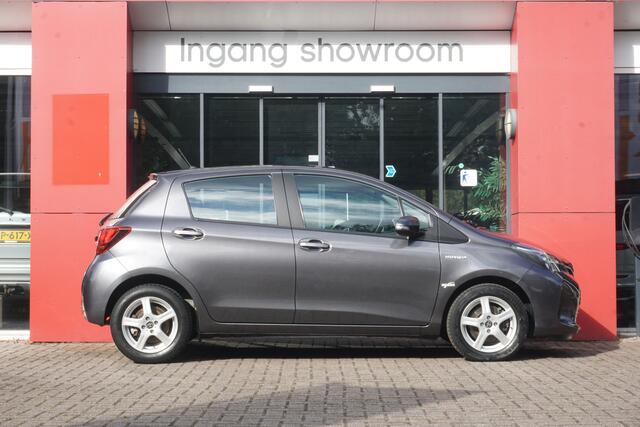 Toyota YARIS 1.5 Hybrid Aspiration | Automaat | Rijklaar | PDC | Airco | Radio | 15'' LM |