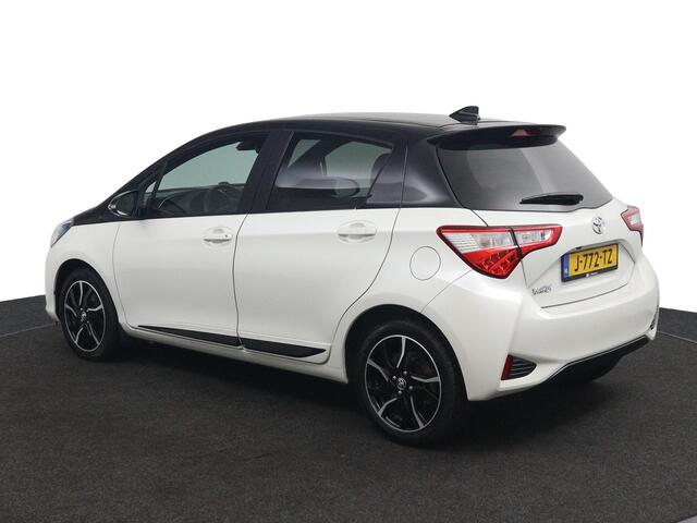 Toyota YARIS 1.5 VVT-i Bi-Tone | Navigatie | Trekhaak