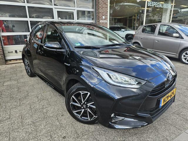 Toyota YARIS 1.5 Hybrid Dynamic Afneembare Trekaak/Carplay/Stoel verwarming