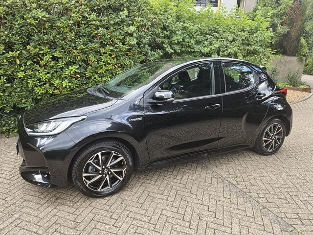 Toyota YARIS 1.5 Hybrid Dynamic Afneembare Trekaak/Carplay/Stoel verwarming