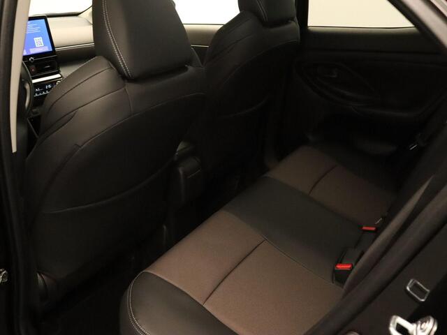 Toyota YARIS Cross 1.5 Hybrid 130 Executive - ORIGINEEL NEDERLANDSE AUTO - PARKEERSENSOREN VOOR EN ACHTER - STOELVERWARMING - ADAPTIVE CRUISE CONTROL - NAVIGATIE - APPLE CARPLAY/ANDROID AUTO - KEYLESS ENTRY & START