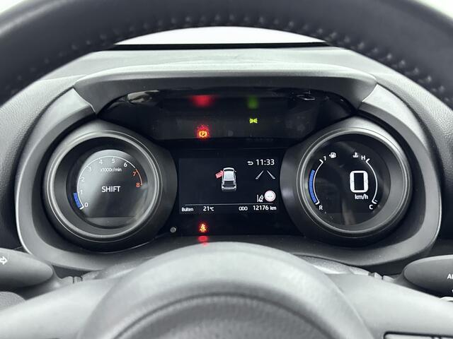 Toyota YARIS 1.5 VVT-i Dynamic | Airconditioning | Grootlichtassistent | LM Velgen | Achteruitrijcamera |