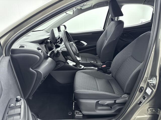 Toyota YARIS 1.5 VVT-i Dynamic | Airconditioning | Grootlichtassistent | LM Velgen | Achteruitrijcamera |