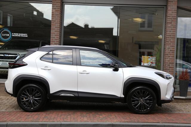 Toyota YARIS Cross 1.5 Hybrid Adventure Bi-Tone Navi JBL LED Camera ACC