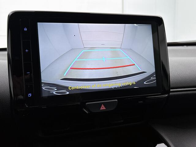 Toyota YARIS Cross 1.5 Hybrid GR Sport 130 PK | Stoel + Stuurverwarming | Blindspot | PDC voor en achter | Navigatie |