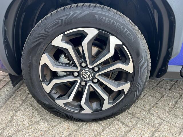 Toyota YARIS 1.5 Hybrid 115 First Edition | Comfort Pack | All seasons