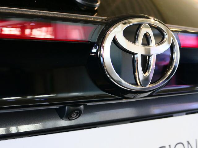 Toyota YARIS Cross 1.5 Hybrid 115 Executive (Team Duitsland) *Stoel, stuur en voorruitverwarming* - Grootlichtassistent, clima