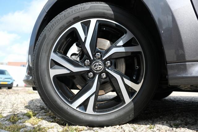 Toyota YARIS 1.5 Hybrid 115PK First Edition Automaat | Draadloos Apple CarPla
