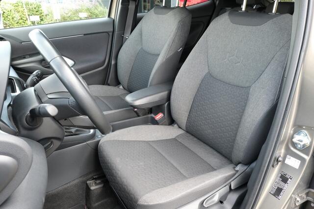 Toyota YARIS 1.5 Hybrid 115PK Dynamic Automaat | Draadloos Apple CarPlay / An