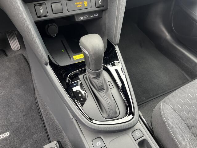 Toyota YARIS 1.5 Hybrid Dynamic 130 pk | Safety | winter pack |