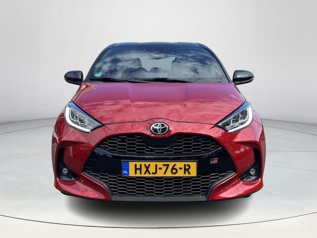 Toyota YARIS 1.5 Hybrid GR Sport | JBL Audio | Navigatie | Dode hoek waarschuwing | Stoelverwarming |