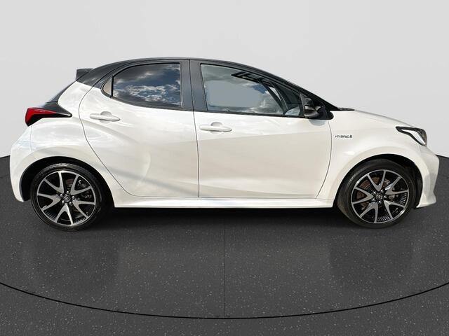 Toyota YARIS 1.5 Hybrid Launch Edition Bi Tone