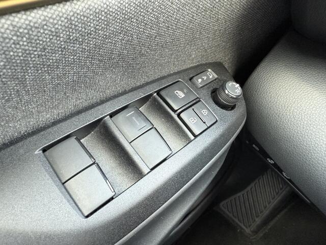 Toyota YARIS 1.5 Hybrid Adventure | Headup | Panodak | Trekhaak (32000km!!)