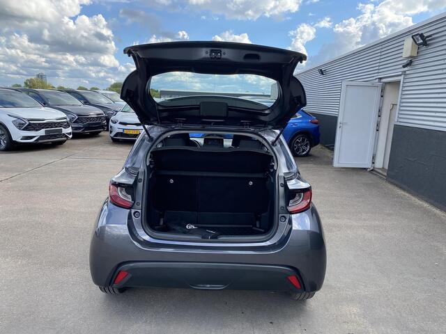 Toyota YARIS 1.5 Hybrid 115 Active Apple CarPlay/Android Auto navigatie, achteruitrij camera, adaptieve cruise control, BTW-auto!