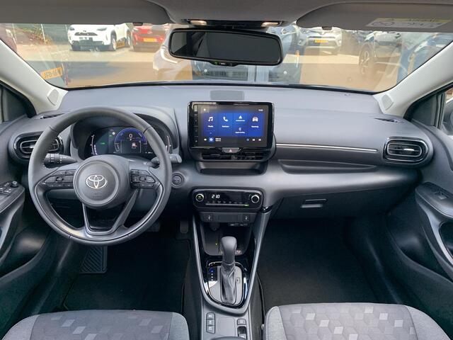 Toyota YARIS 1.5 Hybrid 115 Dynamic | Comfort pack | Blindspot | Comfort pack