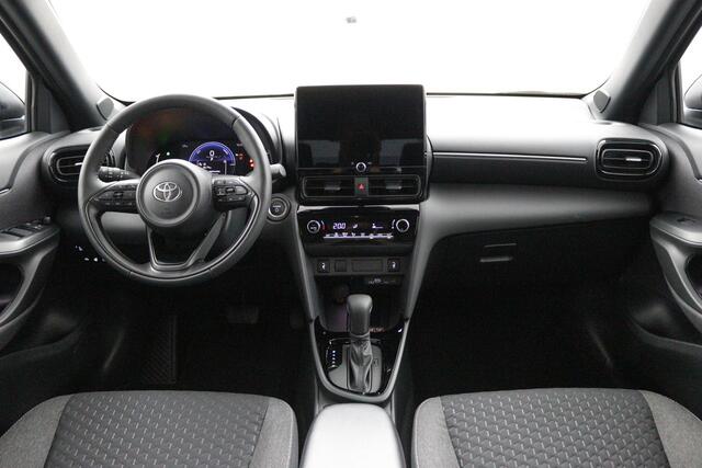 Toyota YARIS Cross 1.5 Hybrid 115 Dynamic | Nieuw uit voorraad leverbaar! | 10 Jaar Garantie! |