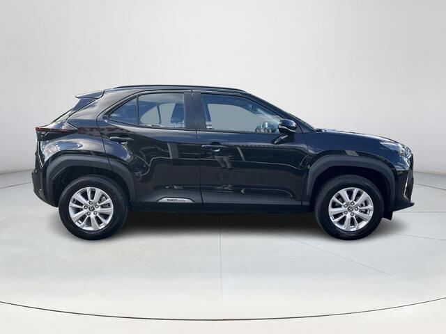 Toyota YARIS Cross 1.5 Hybrid 115 Active | Night sky black metallic | Demonstratie auto |