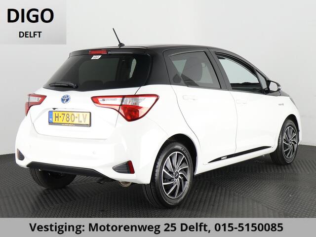 Toyota YARIS 1.5 HYBRID BI-TONE GARANTIE 4-2030! CAMER. DEALERAUTO ! PDC . GARANTIE TOT 04-2030
