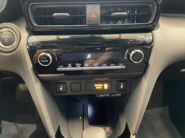 Toyota YARIS Cross 1.5 Hybrid 115 Dynamic | Apple Carplay | Achteruitrijcamera | Toyota Safety Sense |