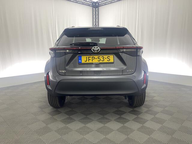 Toyota YARIS Cross 1.5 Hybrid 130 Dynamic | Apple carplay | Camera | Stoel- en stuurverwarming|