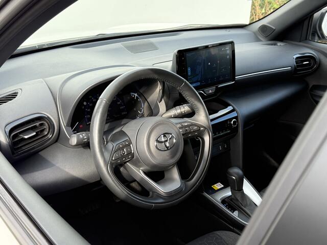 Toyota YARIS Cross 1.5 Hybrid Team D | CarPlay | Camera | ACC | Keyless | LED | DAB+ | 17 inch