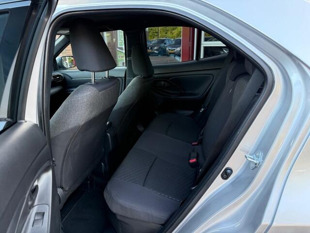Toyota YARIS 1.5 HYBRID 130 PK DYNAMIC AUTOMAAT Nieuw! LUXE UITVOERING