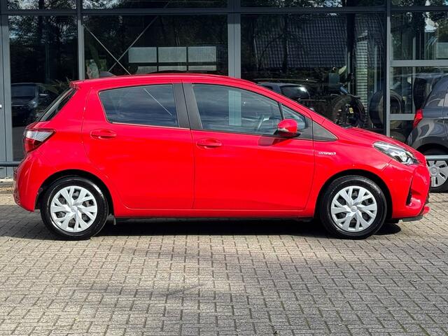 Toyota YARIS 1.5 Hybrid Aspiration Navi/Trekhaak/Camera/Clima/Cruise/Audio