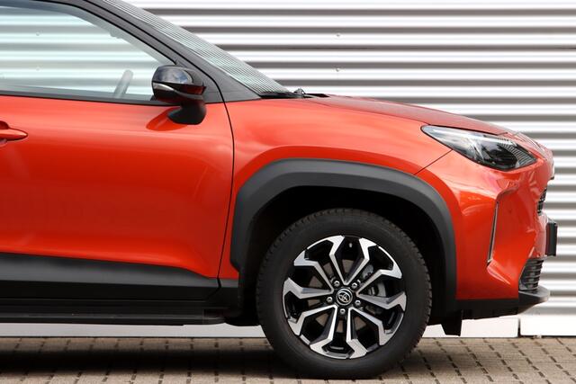 Toyota YARIS Cross 1.5 Hybrid Spicy Edition Bi-Tone