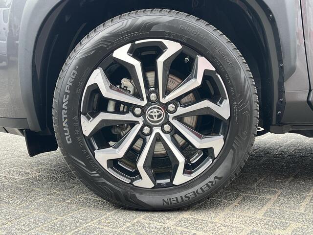 Toyota YARIS Cross 1.5 Hybrid 115 First Edition | Dode hoek waarschuwing | Parkeersensoren | Stoel- + stuurverwarming | Carplay |