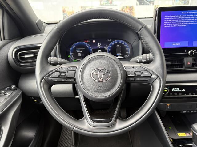 Toyota YARIS 1.5 Hybrid 130 Executive | Stuur+stoelverwarming | Blindspot |