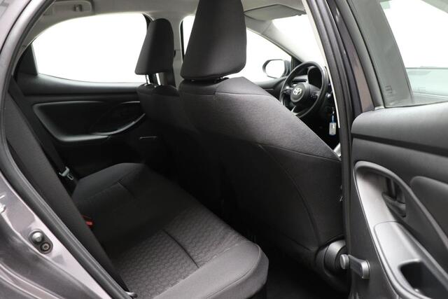 Toyota YARIS 1.5 Hybrid Active | DAB | APPLE | CAMERA