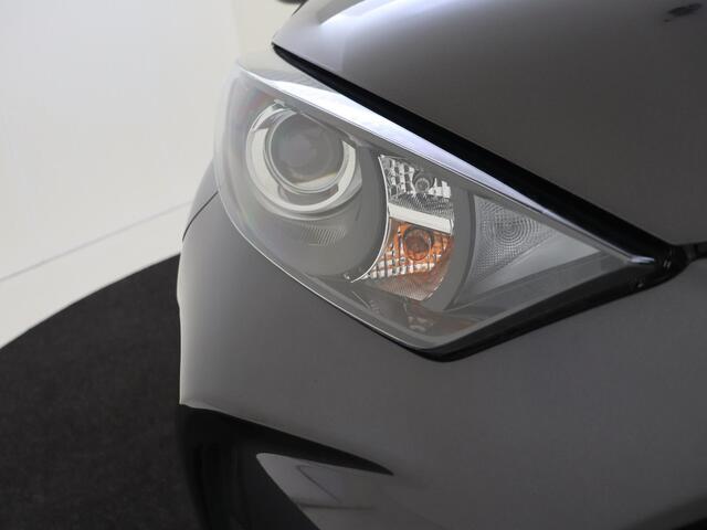 Toyota YARIS 1.5 Hybrid 140 PK Active Navigatie | Climate Control | Cruise Control | Lichtsensor| Auto Hold