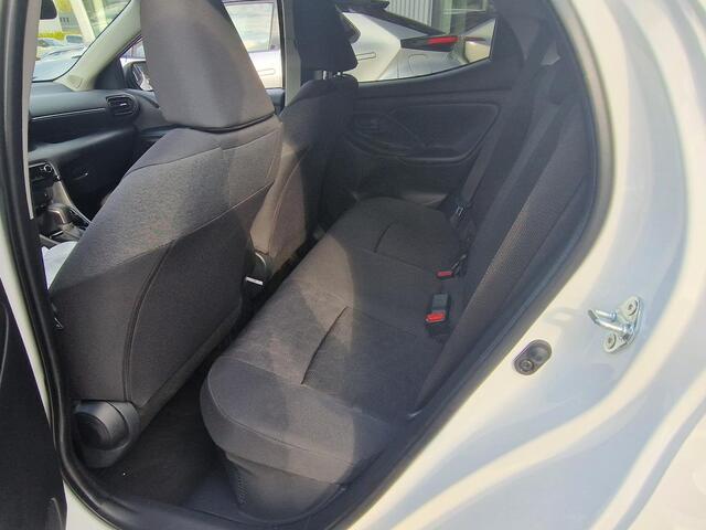 Toyota YARIS 1.5 Hybrid 115 Business Plus