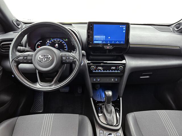 Toyota YARIS Cross 1.5 Hybrid Adventure AWD | Navigatie | Panoramadak | JBL | BLS | Head-up | Treeplanken |