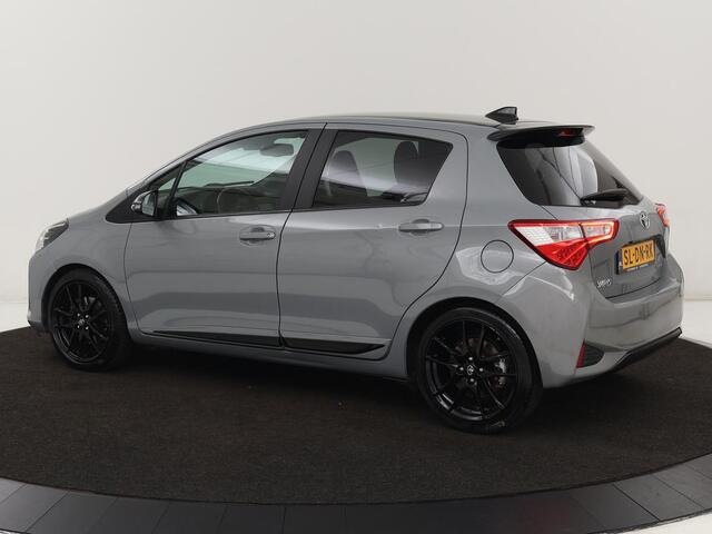 Toyota YARIS 1.5 Hybrid GR Sport | Sportstoelen | Leder/Alcantara | Camera | Climate control | Cruise control | Getint glas | Bluetooth