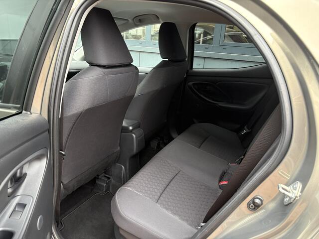 Toyota YARIS 1.5 Hybrid Dynamic 5-drs. CAMERA/CARPLAY/CLIMA/ADAPT.CRUISE/PDC