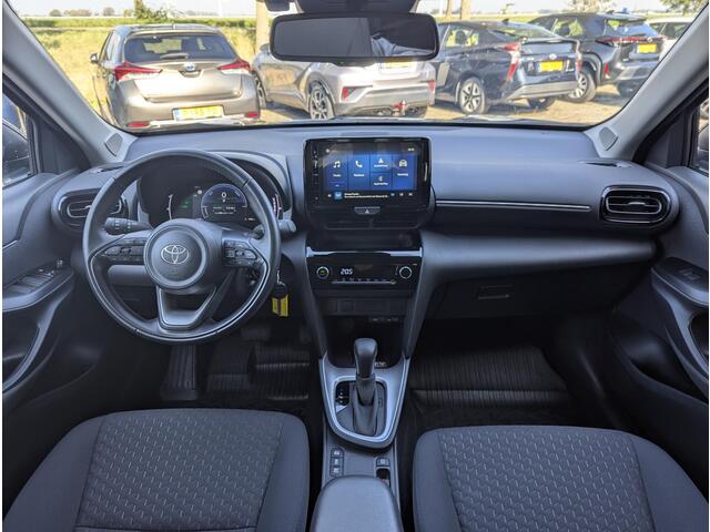 Toyota YARIS Cross 1.5 Hybrid 115 Active | ACC | PDC V+A | Climate control | Apple Carplay / Android Auto | Qi-lader