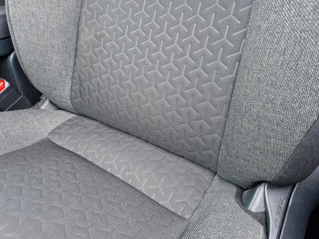 Toyota YARIS Cross 1.5 Hybrid Dynamic TEAM D | PDC V + A | CRUISE | rijklaarprijs !!