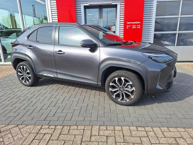Toyota YARIS Cross 1.5 Hybrid 115 First Edition met winterpack