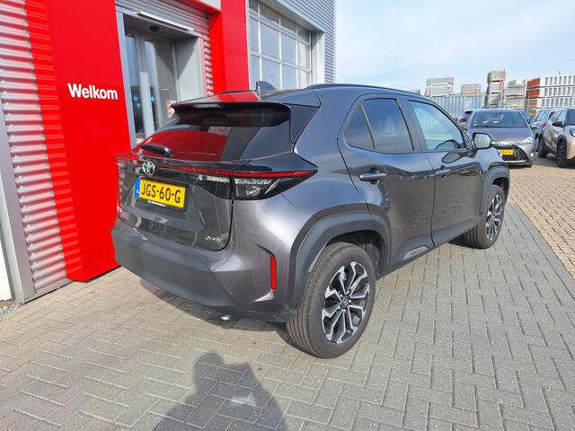 Toyota YARIS Cross 1.5 Hybrid 115 First Edition met winterpack