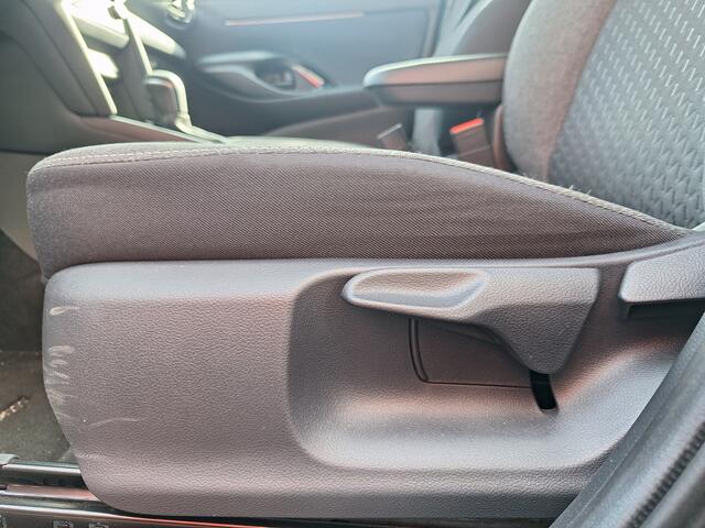 Toyota YARIS Cross 1.5 Hybrid 115 First Edition met winterpack