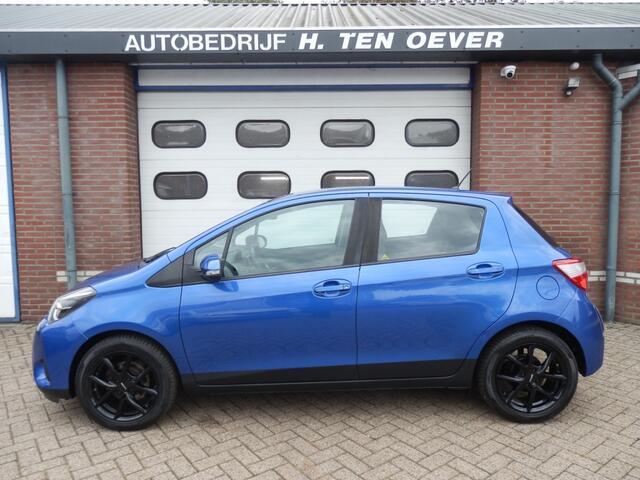 Toyota YARIS 1.0 VVT-I CONNECT AIRCO / NAVI / STOEL VERWARMING