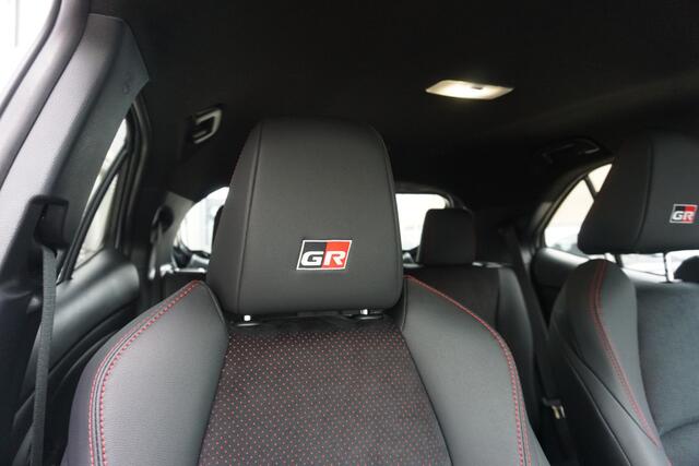 Toyota YARIS Cross 1.5 Hybrid 130 GR Sport |Navi|Carplay|PDC V+A|E.a.klep|HUD|Dodehoek|