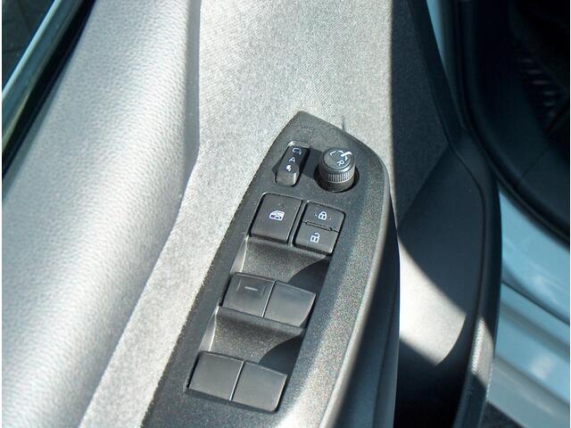 Toyota YARIS 1.5 Hyb. Launch Ed.