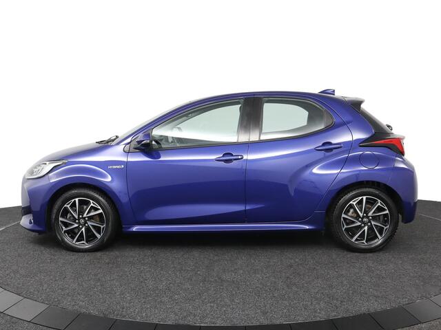 Toyota YARIS 1.5 Hybrid Dynamic | Apple Carplay/Android Auto | Stoelverwarming | Parkeercamera | Adaptieve Cruise Control |