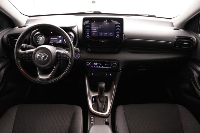 Toyota YARIS 1.5 Hybrid Dynamic | Apple Carplay/Android Auto | Stoelverwarming | Parkeercamera | Adaptieve Cruise Control |