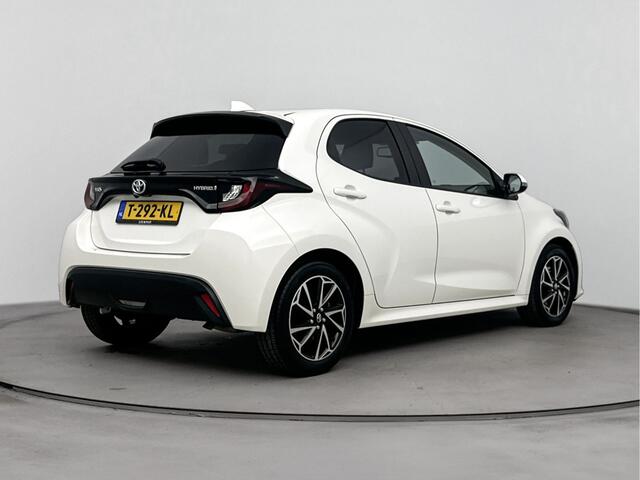 Toyota YARIS 1.5 Hybrid Dynamic Limited | Stoel-/Stuurverwarming | Lichtmetalen Velgen | Apple Carplay/Android Auto | Mistlampen |