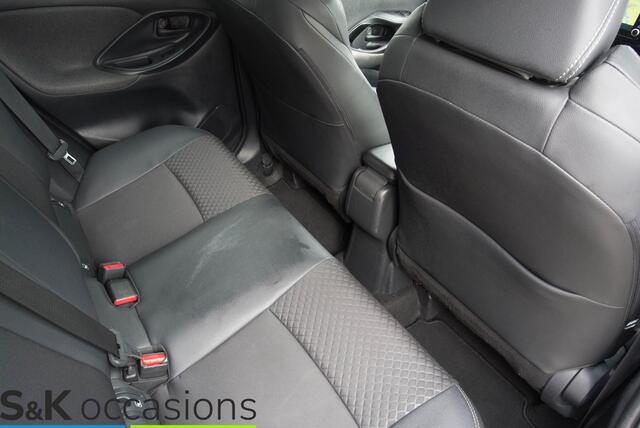 Toyota YARIS 1.5 Hybrid Executive 10 Jaar Garantie!