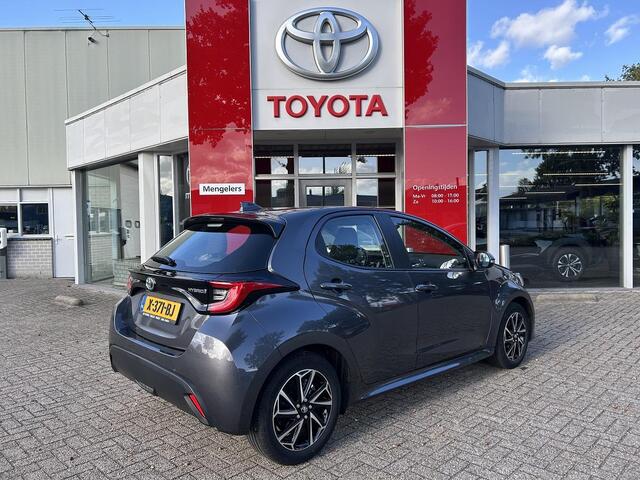 Toyota YARIS 1.5 Hybrid Dynamic l RIJKLAAR l Navi l LED koplamp