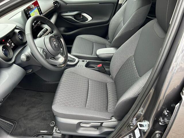 Toyota YARIS 1.5 Hybrid Dynamic l RIJKLAAR l Navi l LED koplamp